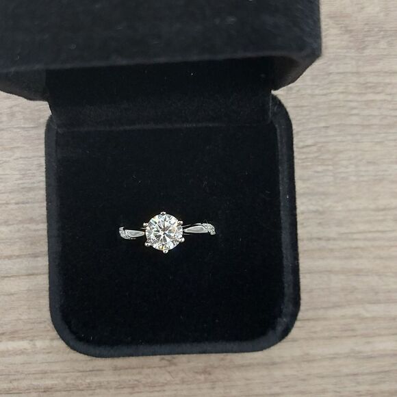 1 Carat Platinum Plated Moissanite 925 Silver Engagement Ring - Picture 10 of 14